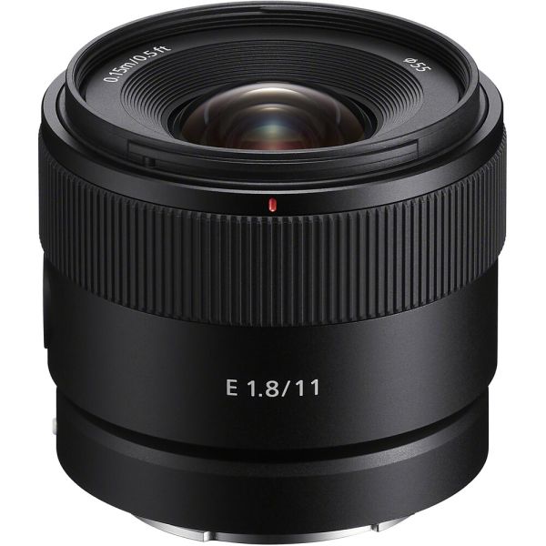 Lente Sony SEL 11mm f/1.8